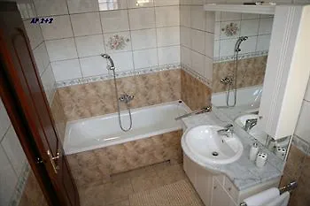 Liza 3* Трогір