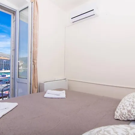 Liza 住宿加早餐酒店