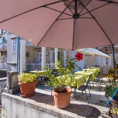 Liza 住宿加早餐酒店