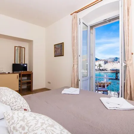 Bed and Breakfast Liza 3*