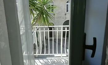 Villa Liza Bed & Breakfast