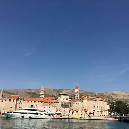Liza 3* Trogir
